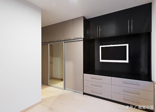 去选“定造衣柜”，带了设计师闺蜜，4个问题“问倒”商家