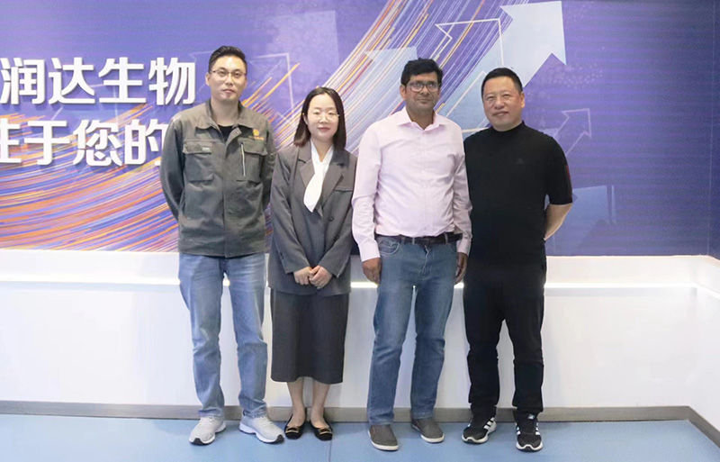 头条新闻丨热烈接待巴基斯坦客户莅临尊龙凯时生物旅行考察！